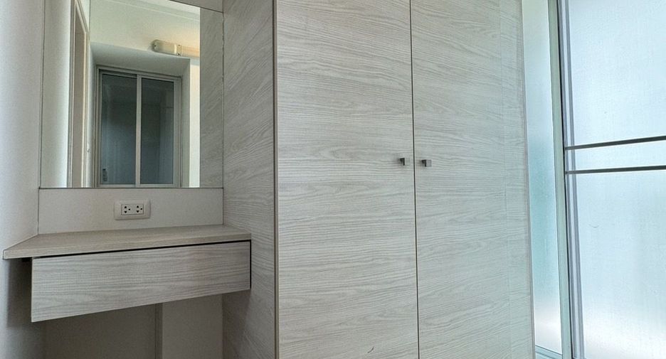 For rent 2 bedrooms condo in Mueang Udon Thani, Udon Thani