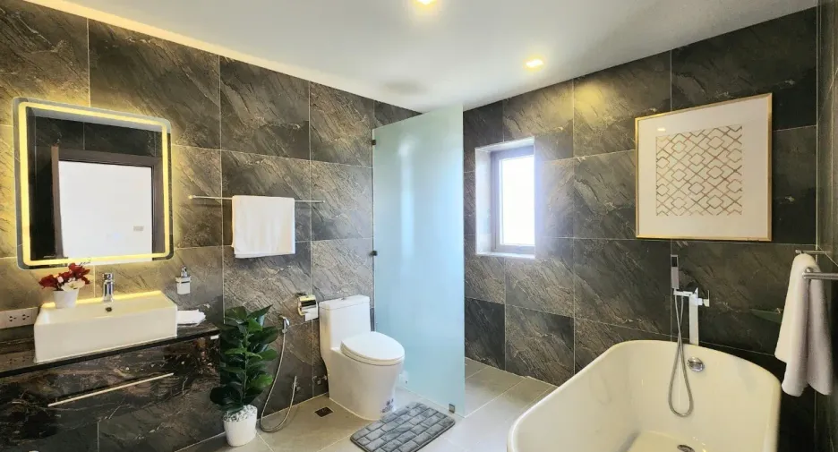 For sale and for rent 7 bedrooms house in Huay Yai, Pattaya