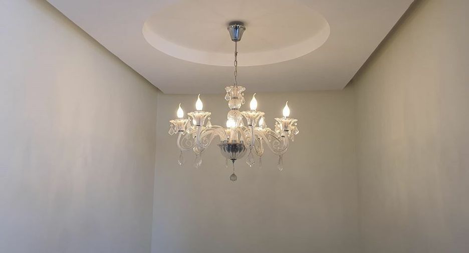 For sale 4 bedrooms condo in Huai Khwang, Bangkok
