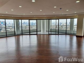 Condo en venta de 4 habitaciones en Huai Khwang, Bangkok
