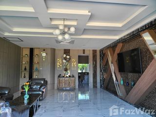 For sale 6 bedrooms townhouse in Bang Lamung, Chonburi