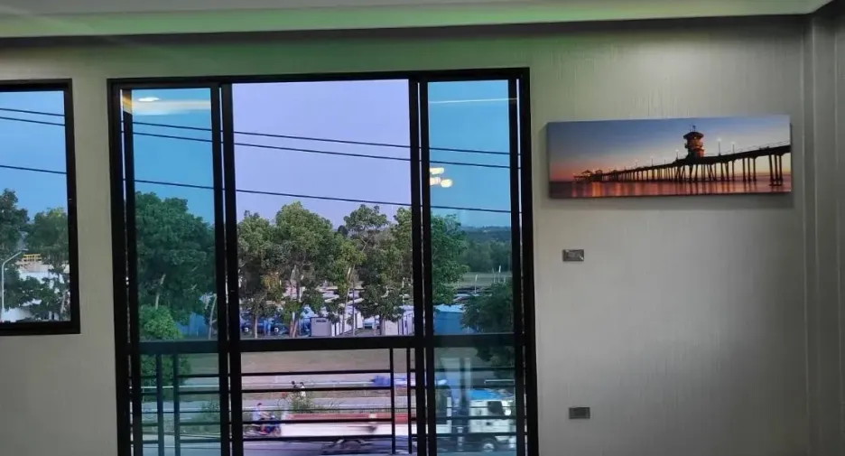 Casa adosada en venta de 6 habitaciones en Bang Lamung, Chonburi