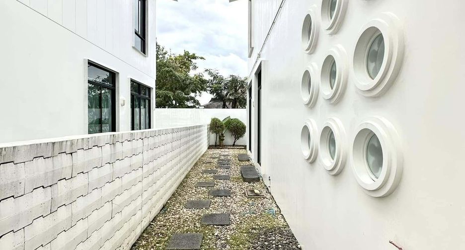 For rent 3 bedrooms house in Mueang Phuket, Phuket