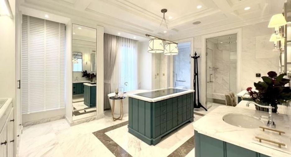 ขาย 4 ห้องนอน บ้านเดี่ยว ใน วัฒนา, กรุงเทพฯ