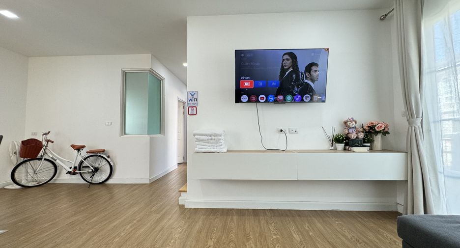 出租 4 卧室 独立屋 在 Mueang Udon Thani, Udon Thani