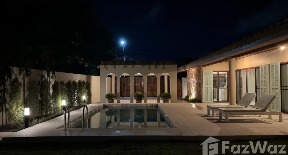 Villa en alquiler de 4 habitaciones en Mueang Phuket, Phuket