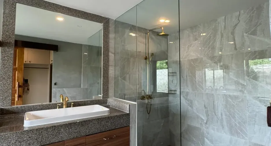 Villa en alquiler de 4 habitaciones en Mueang Phuket, Phuket