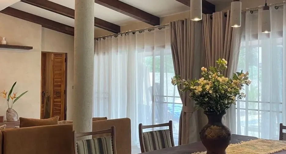 Villa en alquiler de 4 habitaciones en Mueang Phuket, Phuket
