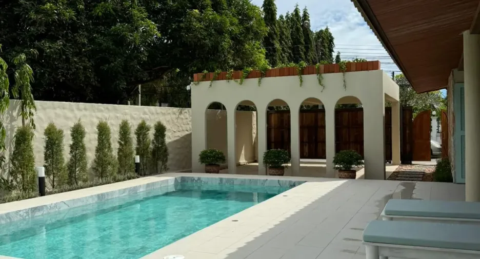 Villa en alquiler de 4 habitaciones en Mueang Phuket, Phuket