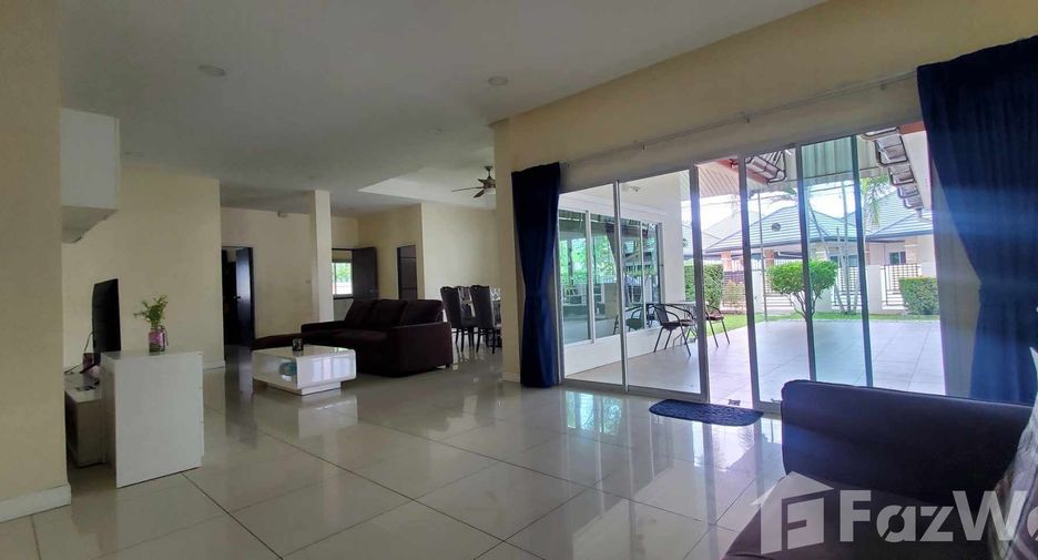 Haus zur Miete mit 3 Zimmer in Bang Lamung, Chonburi