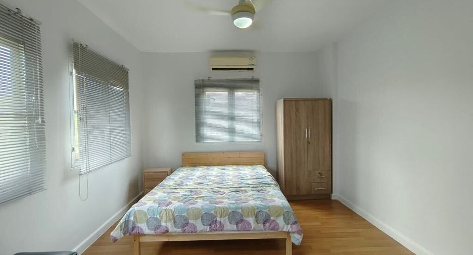 For rent 3 bedrooms house in Mueang Pathum Thani, Pathum Thani