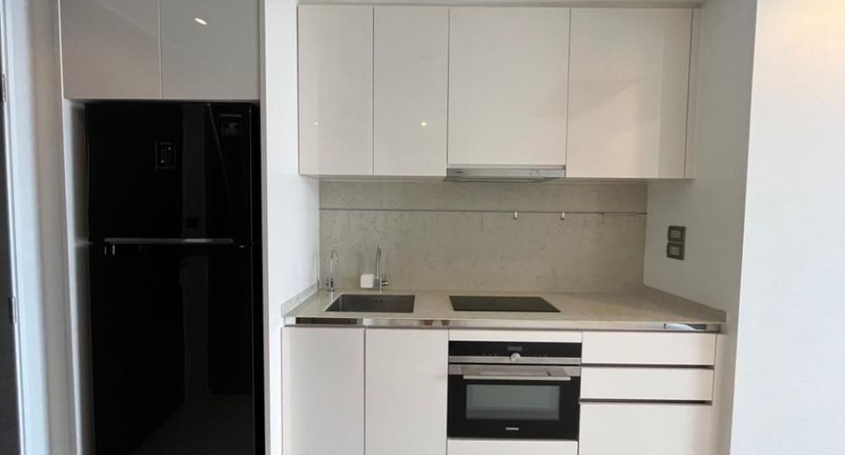 For sale and for rent 1 bed condo in Sathon, Bangkok