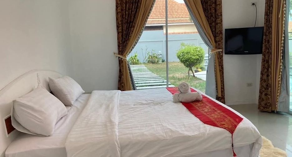 For sale そして for rent 3 ベッドルーム villa in Bang Lamung, Chonburi