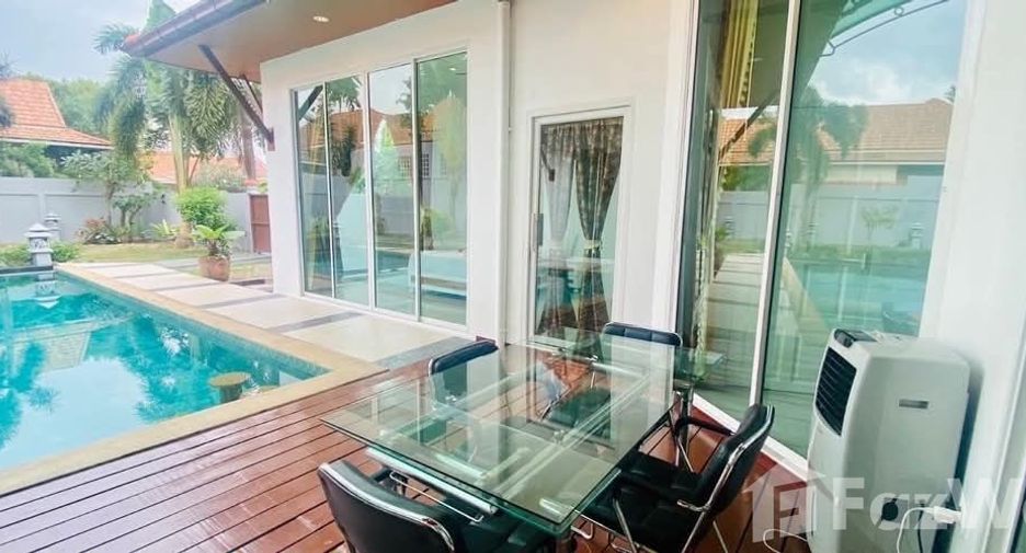 For sale そして for rent 3 ベッドルーム villa in Bang Lamung, Chonburi