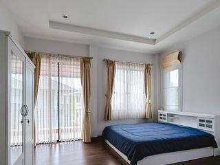 Casa en alquiler de 4 habitaciones en Bang Saray, Pattaya