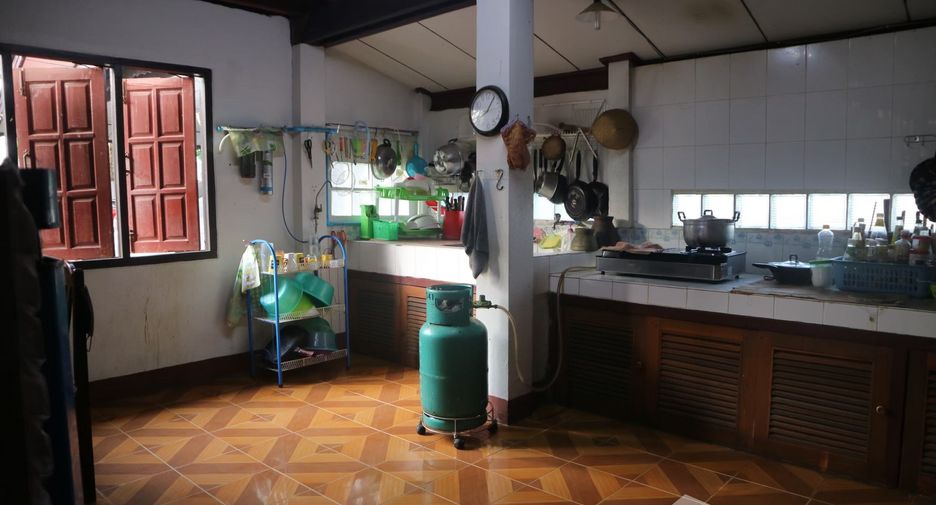 For sale 4 bedrooms house in Mae Sai, Chiang Rai