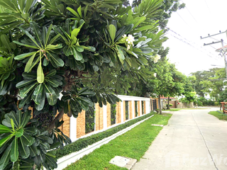 For sale 10 bedrooms villa in Bang Lamung, Chonburi
