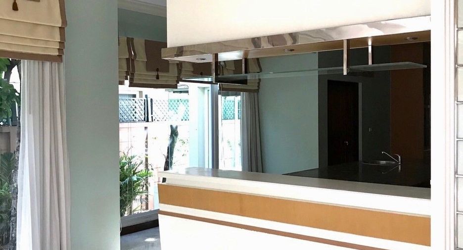 À vendre et à louer 5 chambres maison à Mueang Samut Prakan, Samut Prakan