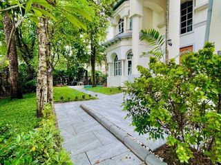 À vendre et à louer 5 chambres maison à Mueang Samut Prakan, Samut Prakan