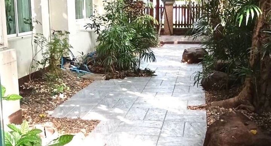 À vendre et à louer 5 chambres maison à Mueang Samut Prakan, Samut Prakan