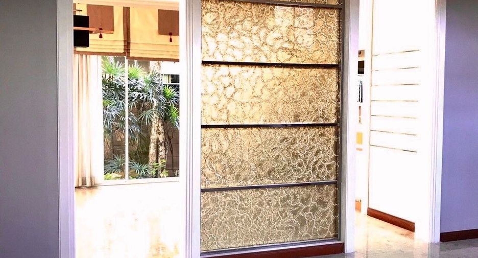 À vendre et à louer 5 chambres maison à Mueang Samut Prakan, Samut Prakan