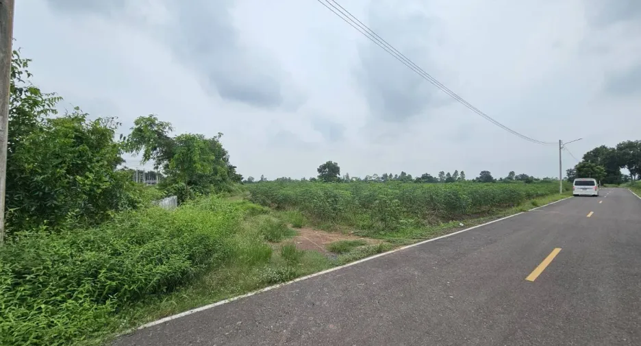 For sale land in Si Maha Phot, Prachin Buri