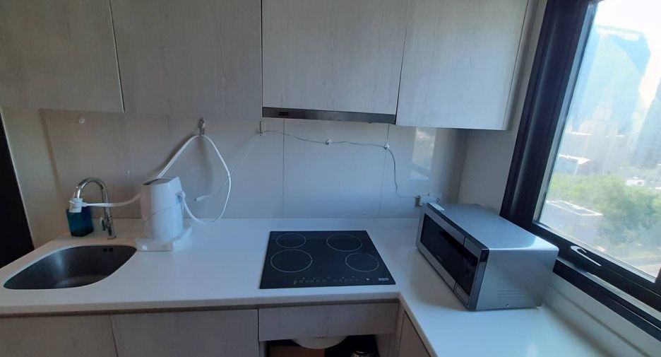 For sale 2 bedrooms condo in Watthana, Bangkok