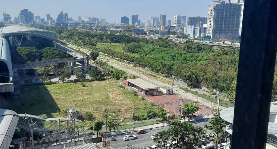 For sale 2 bedrooms condo in Watthana, Bangkok