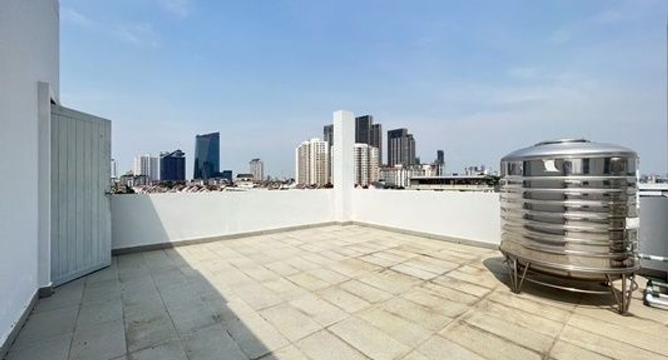 For sale 10 ベッドルーム office in Phra Khanong, Bangkok