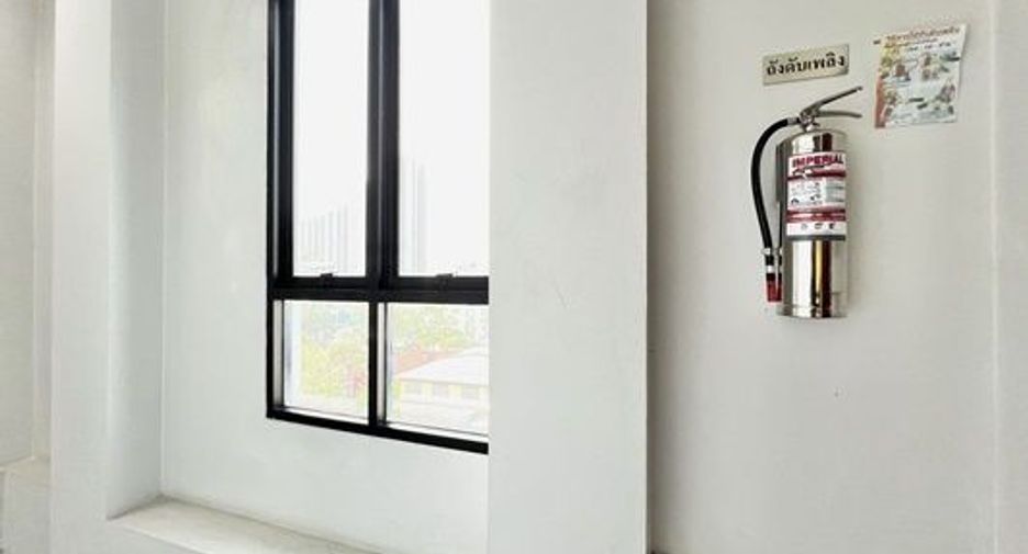For sale 10 ベッドルーム office in Phra Khanong, Bangkok