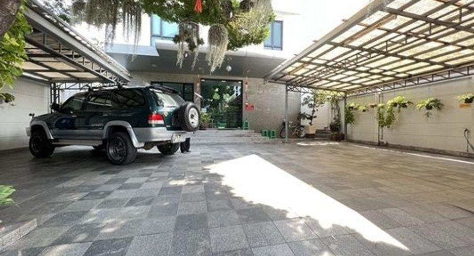 For sale 10 ベッドルーム office in Phra Khanong, Bangkok