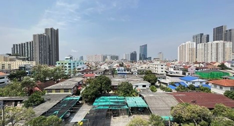 For sale 10 ベッドルーム office in Phra Khanong, Bangkok