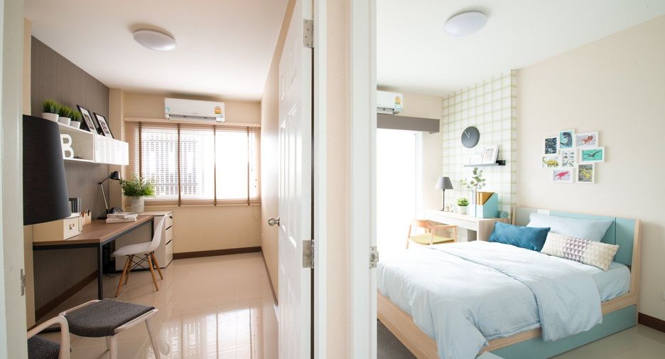 For sale 3 bedrooms townhouse in Si Racha, Chonburi