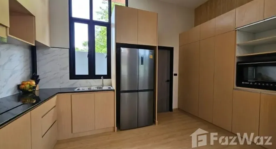 For sale and for rent 4 bedrooms villa in Sattahip, Chonburi