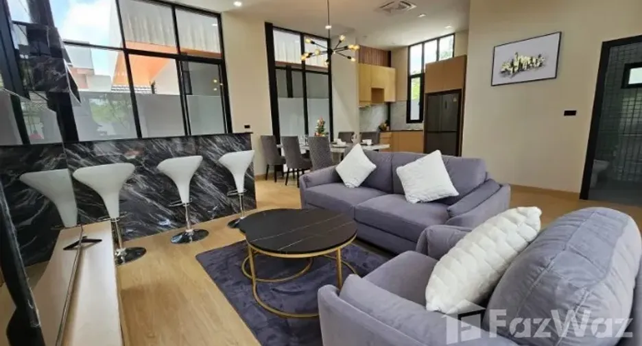 For sale and for rent 4 bedrooms villa in Sattahip, Chonburi