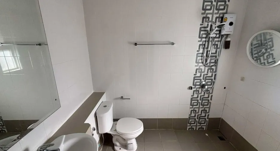 Villa zum Kauf und zur Miete mit 3 Zimmer in Bang Lamung, Chonburi
