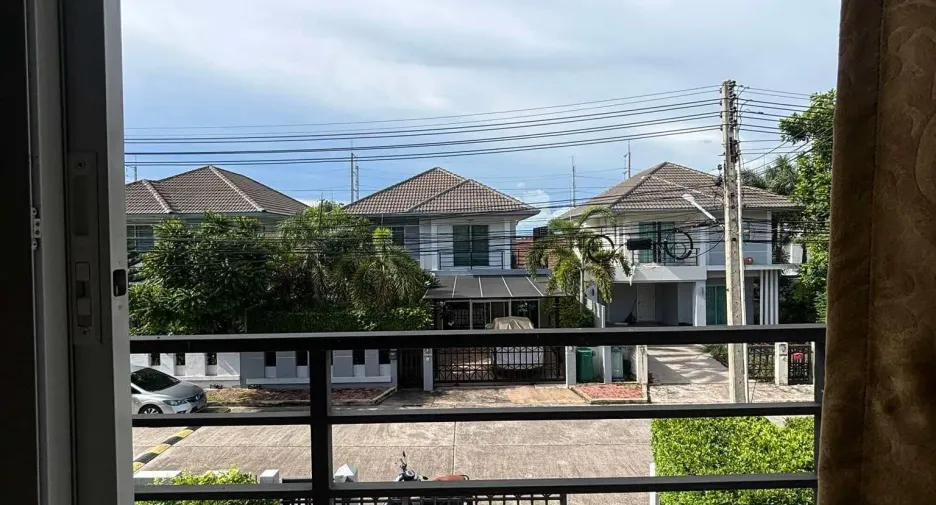 Villa zum Kauf und zur Miete mit 3 Zimmer in Bang Lamung, Chonburi
