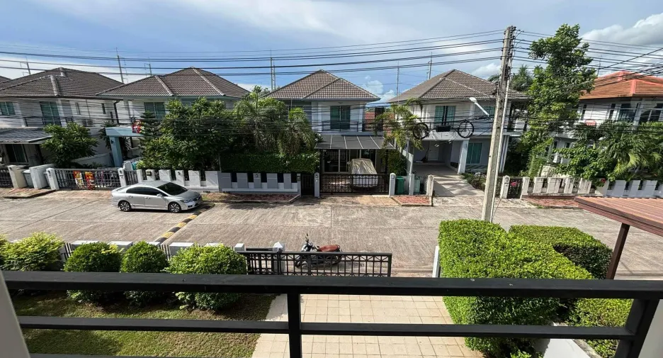 Villa zum Kauf und zur Miete mit 3 Zimmer in Bang Lamung, Chonburi