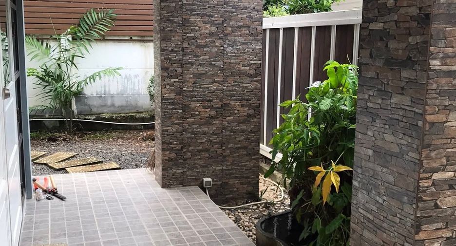 Haus zur Miete mit 3 Zimmer in Mueang Phuket, Phuket