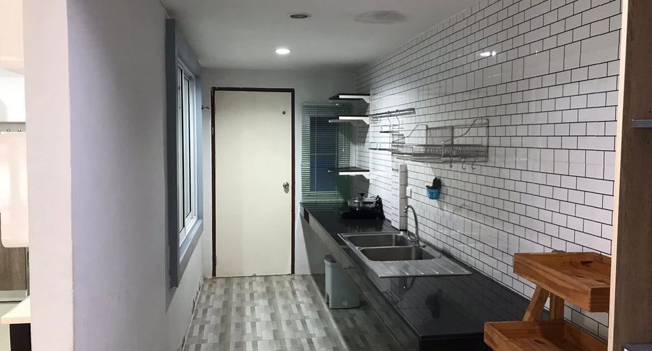Haus zur Miete mit 3 Zimmer in Mueang Phuket, Phuket