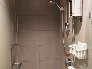 Продажа и аренда 1 кровать кондо в Дин Даенг, Бангкок
