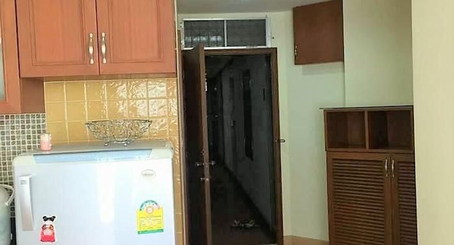 Продажа 2 спальни кондо в Банг Капи, Бангкок