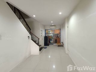 For sale 3 bedrooms townhouse in Bang Bon, Bangkok