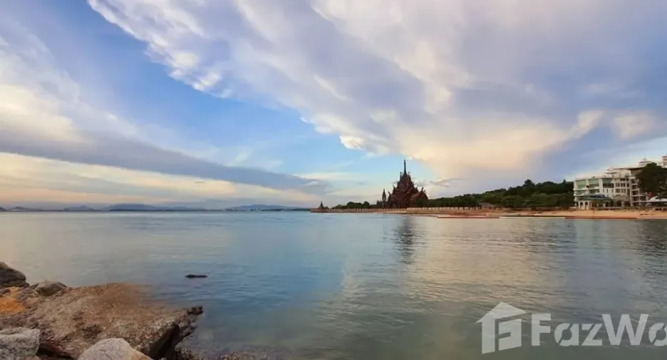 Condo en alquiler de 3 habitaciones en Bang Lamung, Chonburi