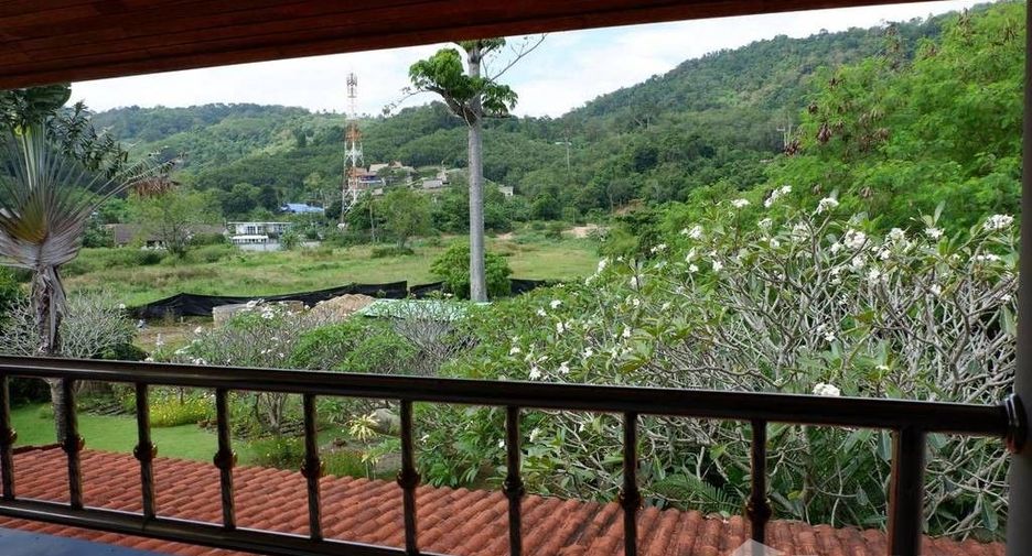 For sale 7 bedrooms villa in Mueang Phuket, Phuket