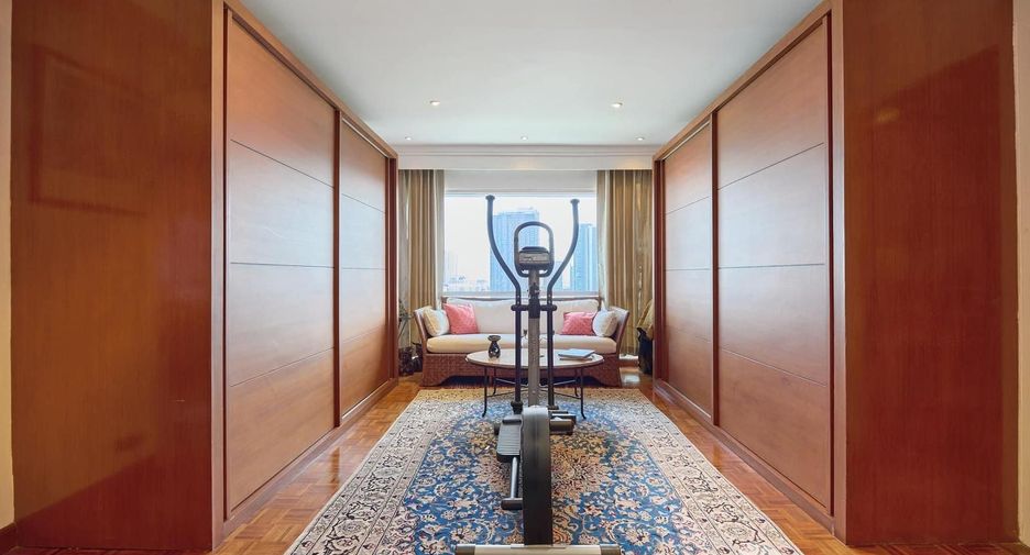 For sale 2 bedrooms condo in Chatuchak, Bangkok