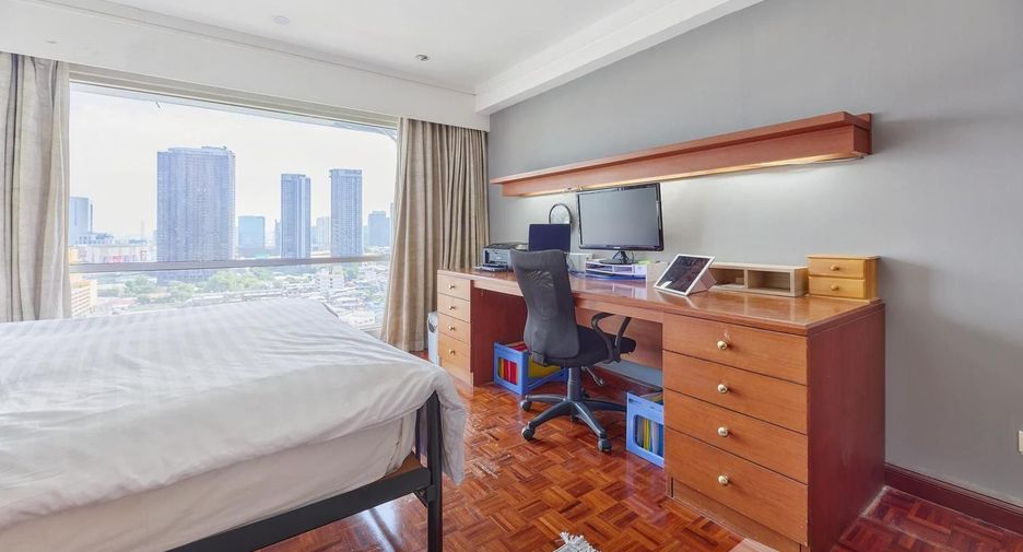 For sale 2 bedrooms condo in Chatuchak, Bangkok