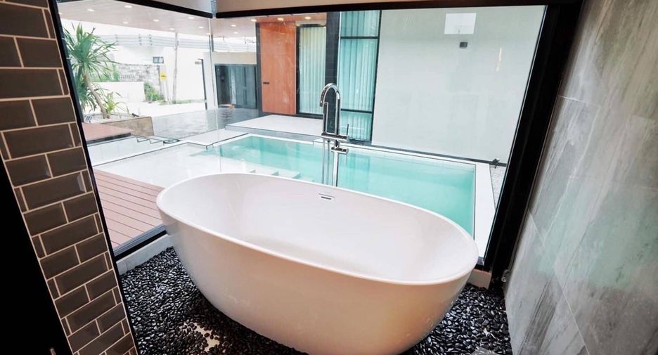 Haus zum Kauf mit 4 Zimmer in Sattahip, Chonburi