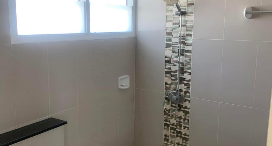 For sale 4 bedrooms house in Khlong Sam Wa, Bangkok