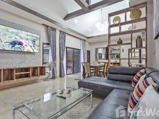 Haus zur Miete mit 5 Zimmer in Bang Lamung, Chonburi